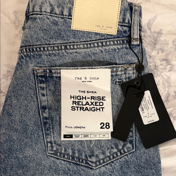 Rag & Bone The Shea High-Rise Straight Jeans in Blue